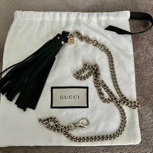 Gucci beautiful chain belt with leather tassel 🖤